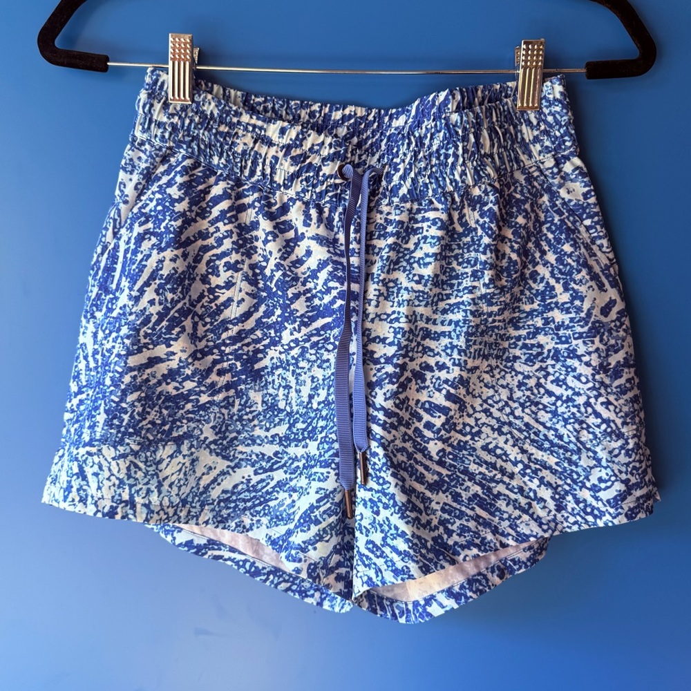 Southern Tide Hybrid Quick Dry Blue Print Shorts XS 4” Inseam